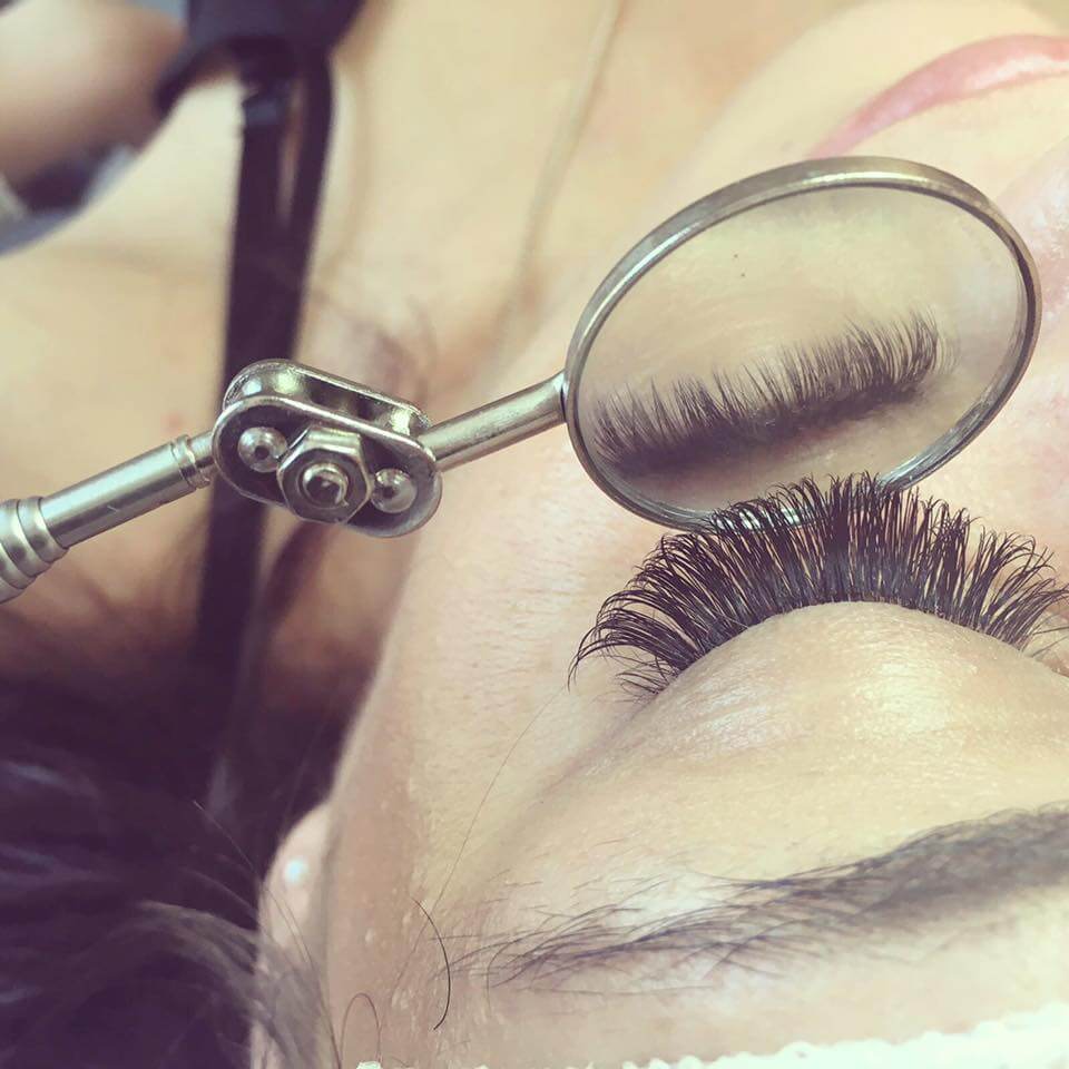 The Difference Between Classic, Volume, Hybrid  and  express Lashes